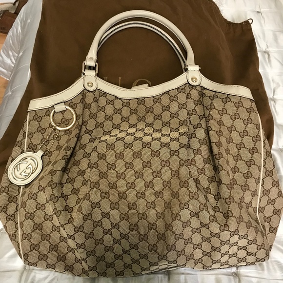 Gucci Handbags - Authentic Gucci Sukey Canvas Leather Tote
